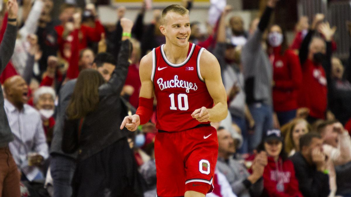 35. Justin Ahrens